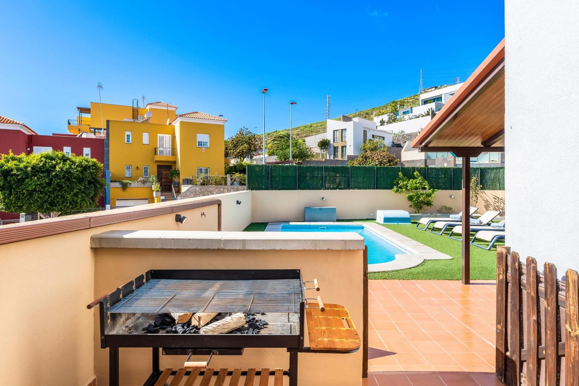 Villa Trueno Refugio De Lujo Con Piscina Climatizada Y Vistas 坎德拉里亚 外观 照片