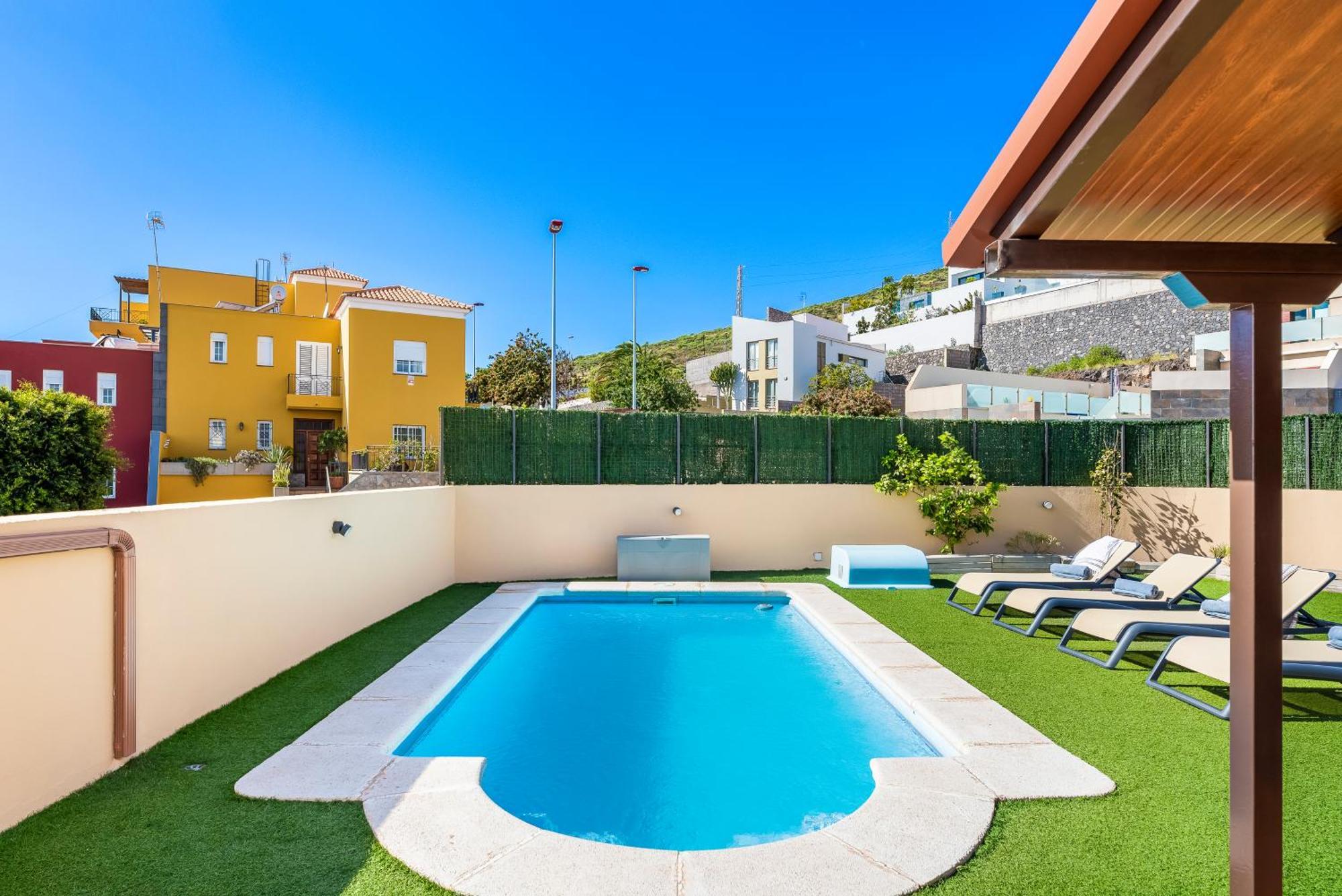 Villa Trueno Refugio De Lujo Con Piscina Climatizada Y Vistas 坎德拉里亚 外观 照片
