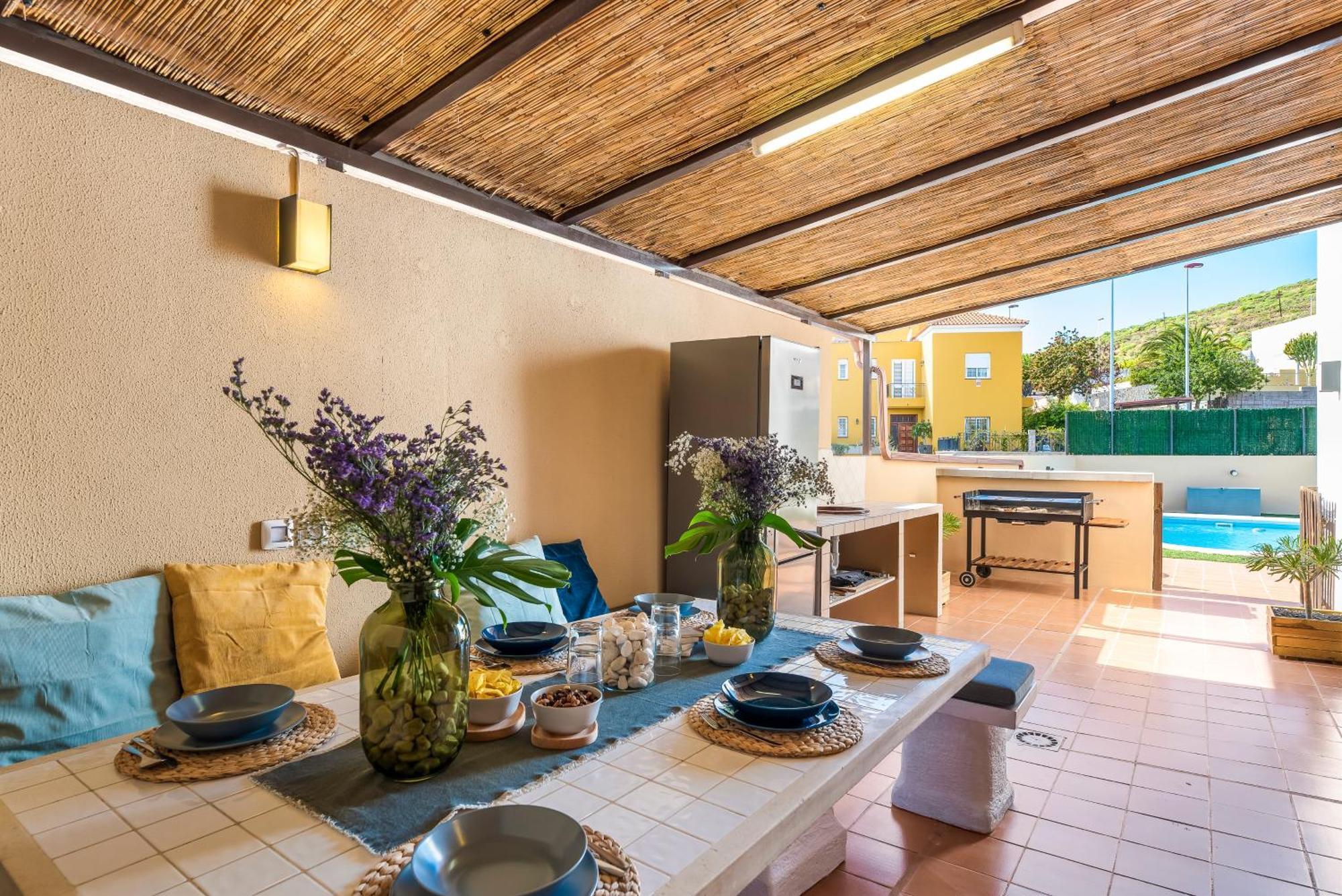 Villa Trueno Refugio De Lujo Con Piscina Climatizada Y Vistas 坎德拉里亚 外观 照片